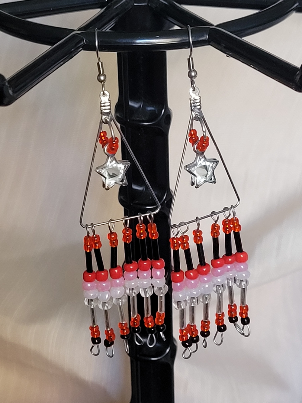 🍁NEW🍁Hand Crafted Silver Star Fringe Earrings with Red and Pink Beads